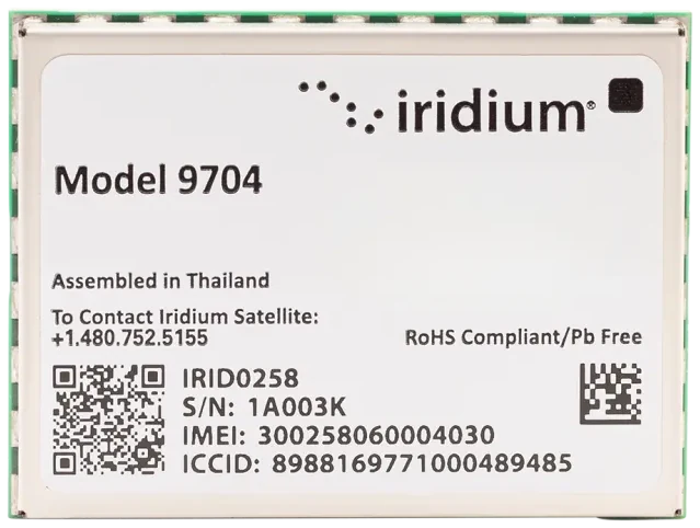 Iridium Certus 9704 模组本体,白色标签面朝向镜头